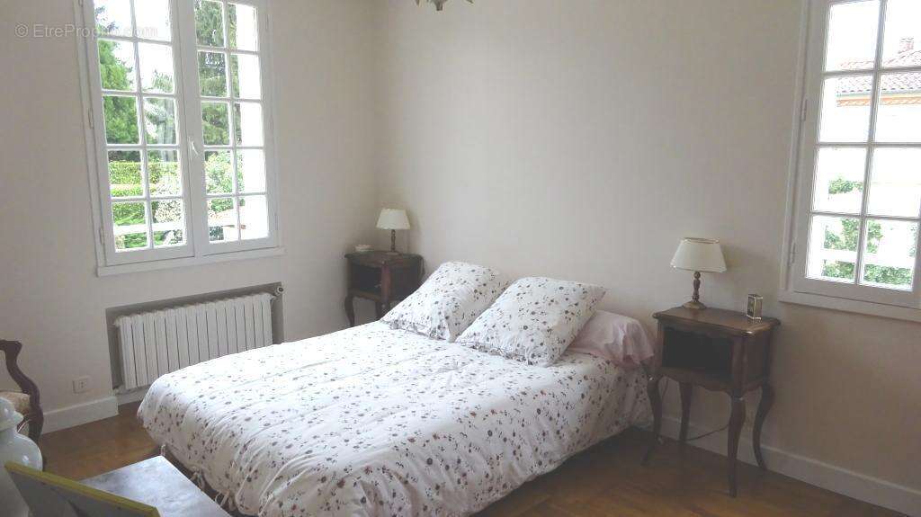 ch 2 etage - Maison à CAHORS
