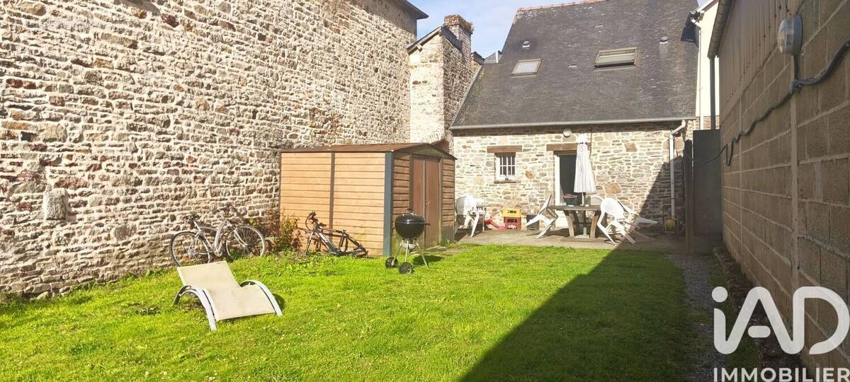 Photo 1 - Maison à LIVRE-SUR-CHANGEON