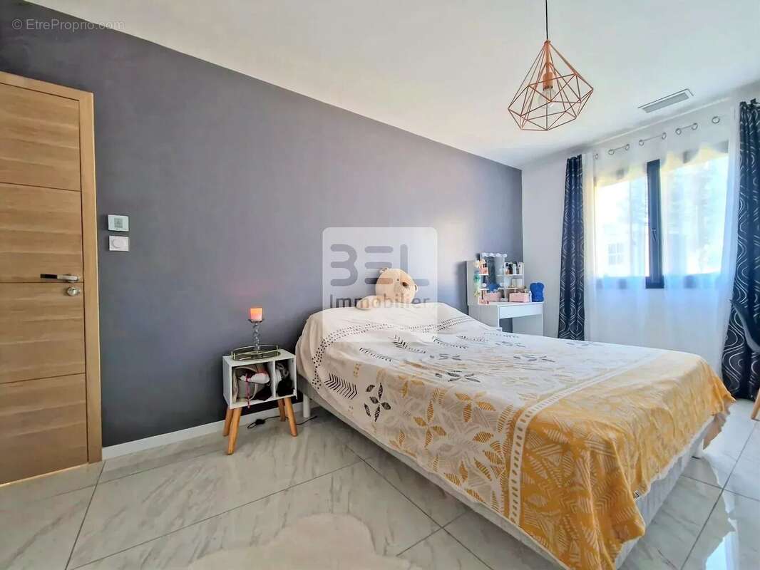 Maison à ROCHEFORT-DU-GARD