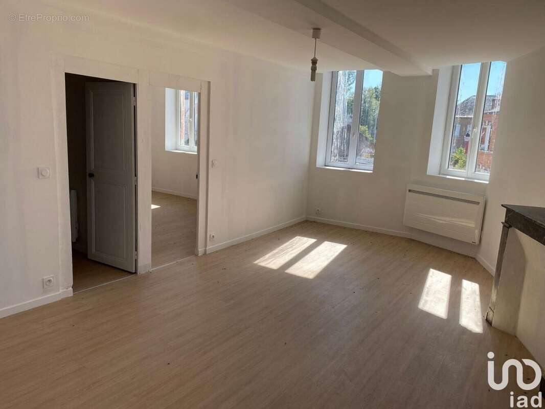 Photo 3 - Commerce à SENNELY