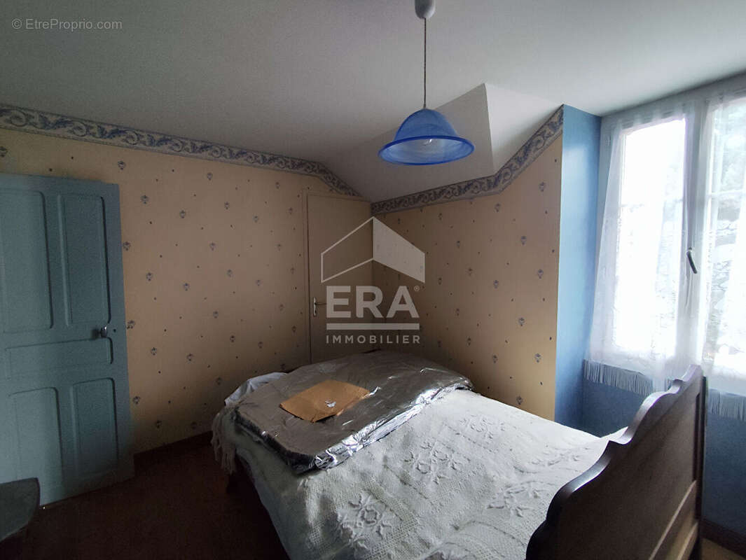 Maison à LIMALONGES