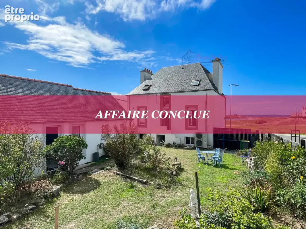 Maison à LAMPAUL-PLOUARZEL