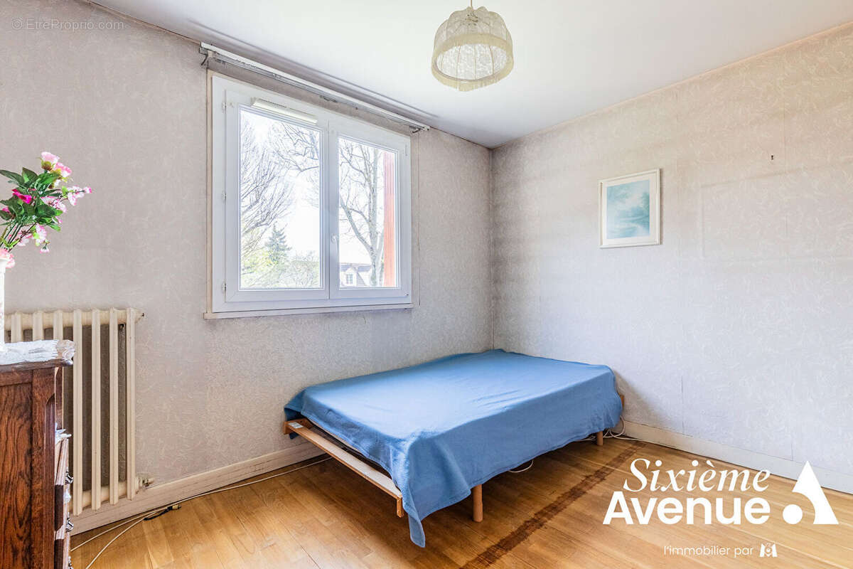 Maison à CHILLY-MAZARIN