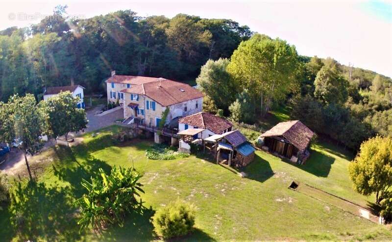 Maison à GAMARDE-LES-BAINS