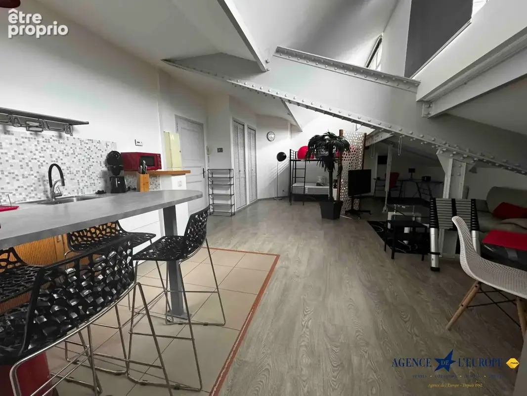 Appartement 39 m² à Vichy  - photo 2