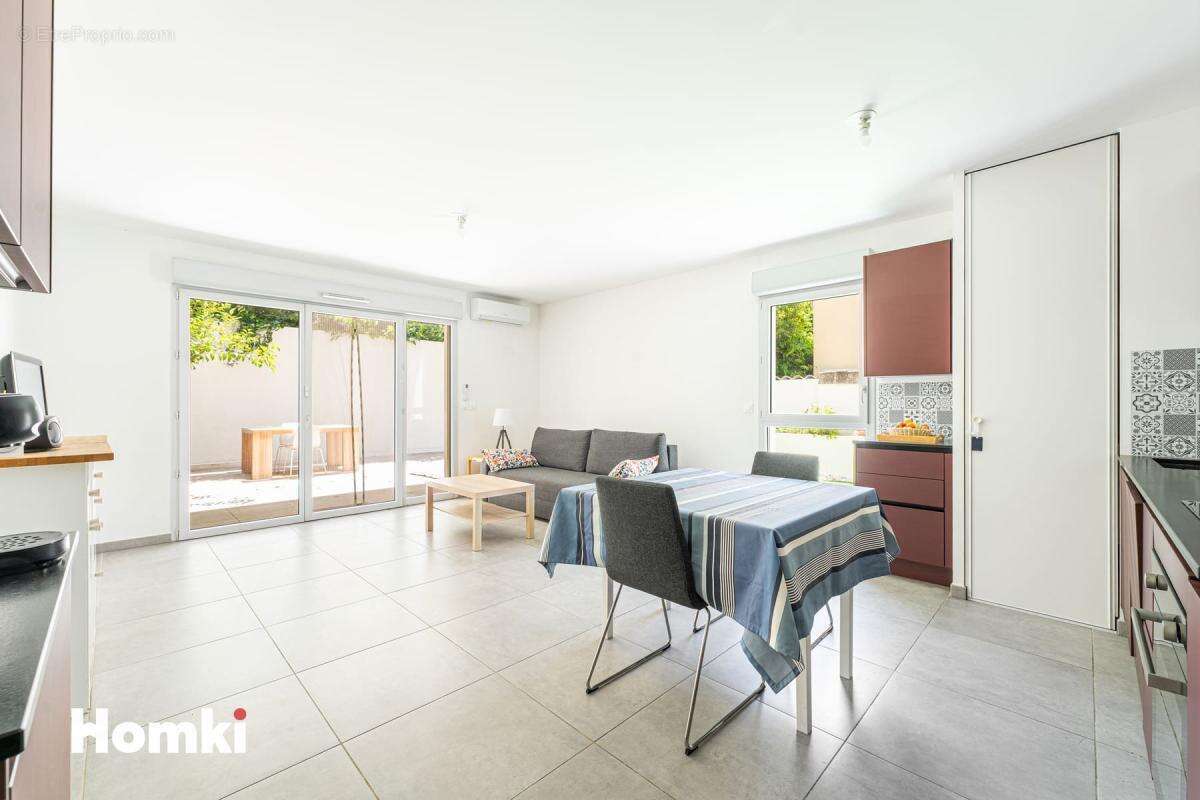 Appartement à MARSEILLE-9E