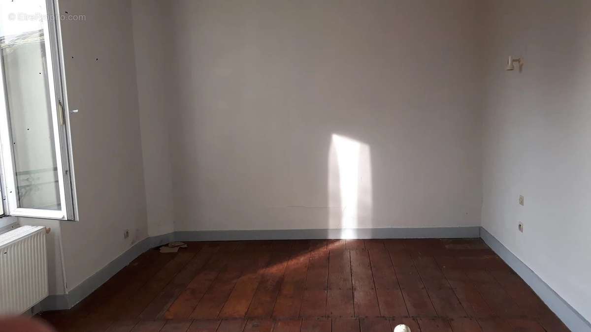 Maison à MONTMORILLON