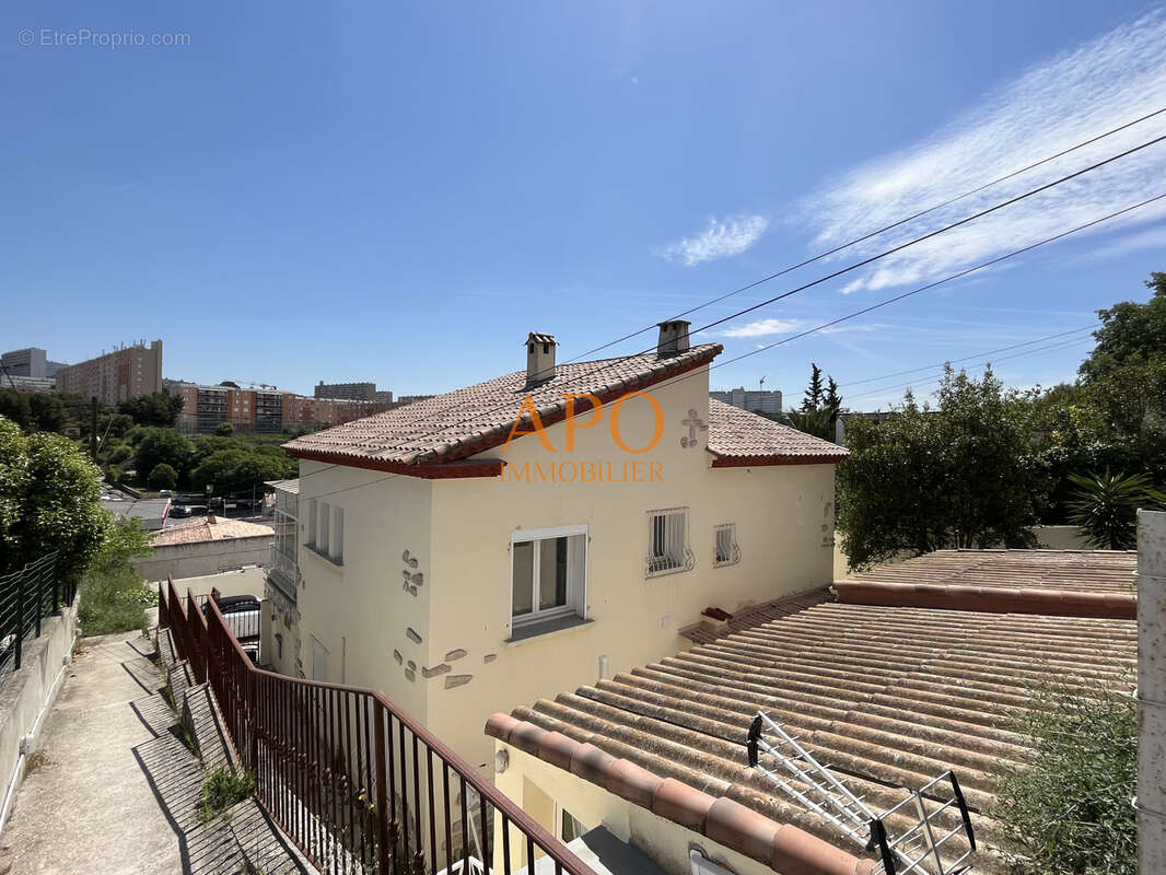 Appartement à MARSEILLE-15E