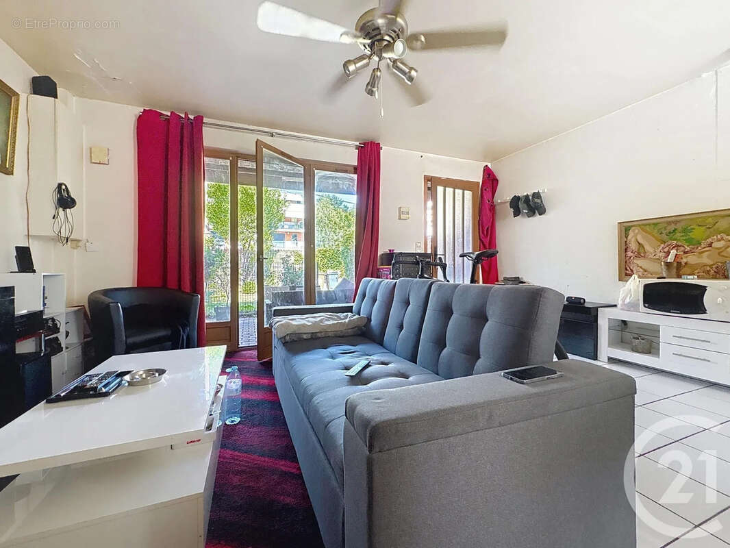 Appartement à SAINTE-SAVINE