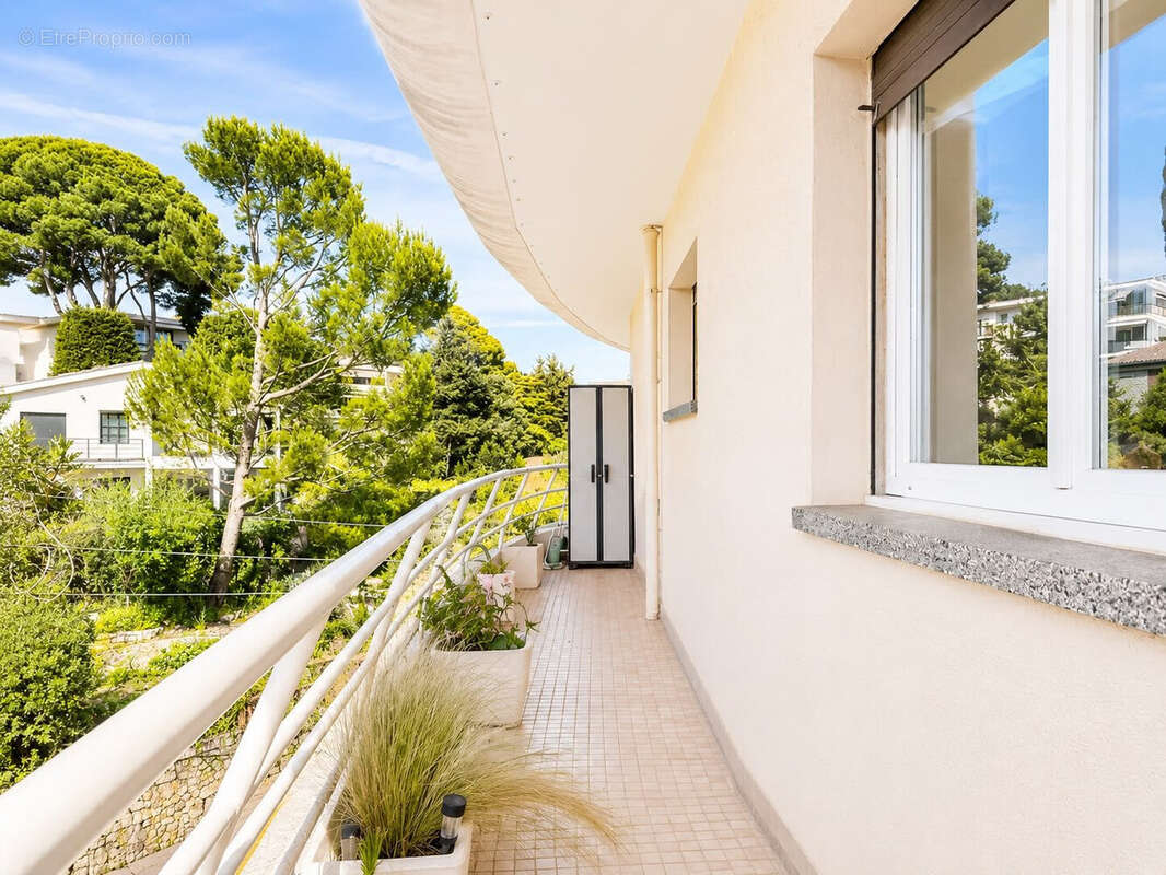 Appartement à LE CANNET