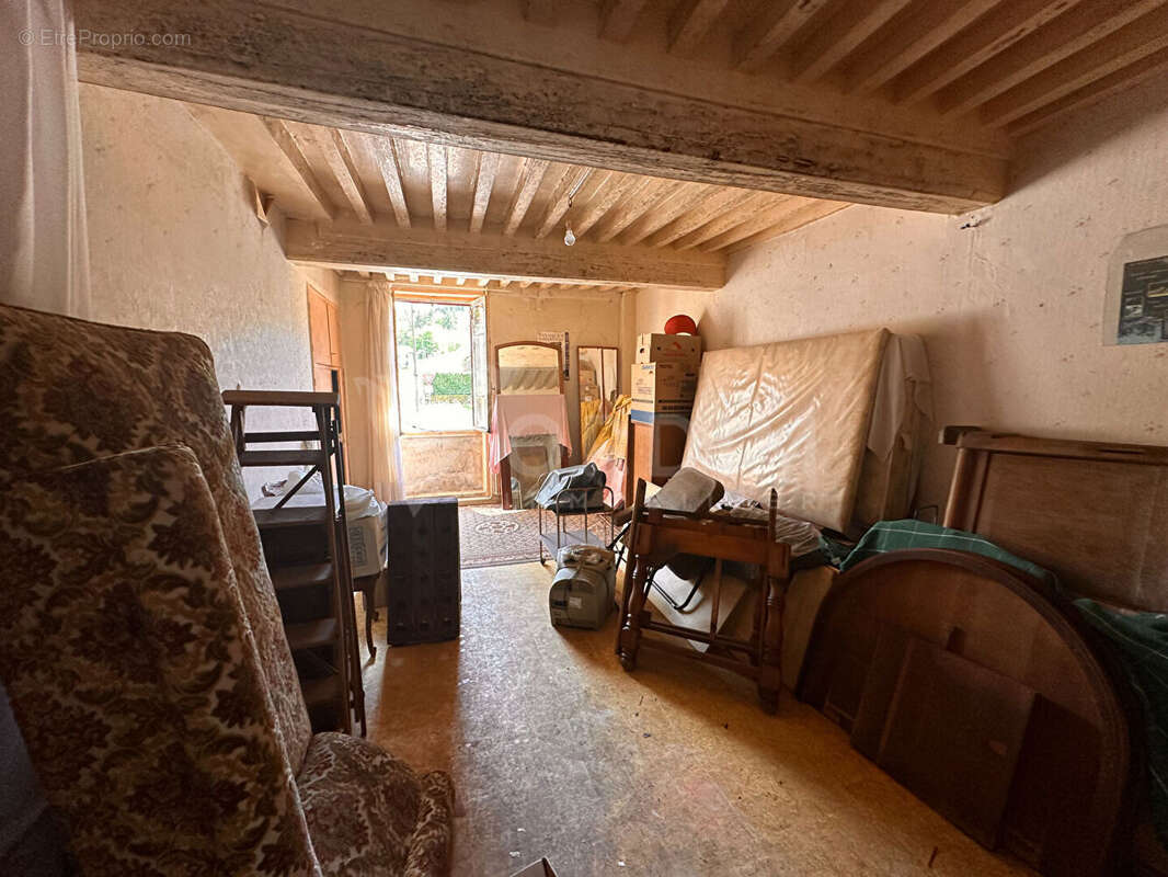 Maison à DUN-LES-PLACES