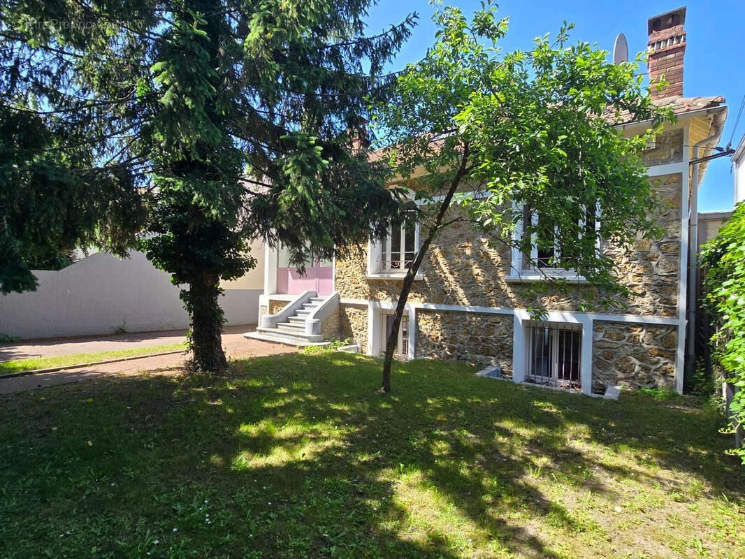 Maison à AULNAY-SOUS-BOIS
