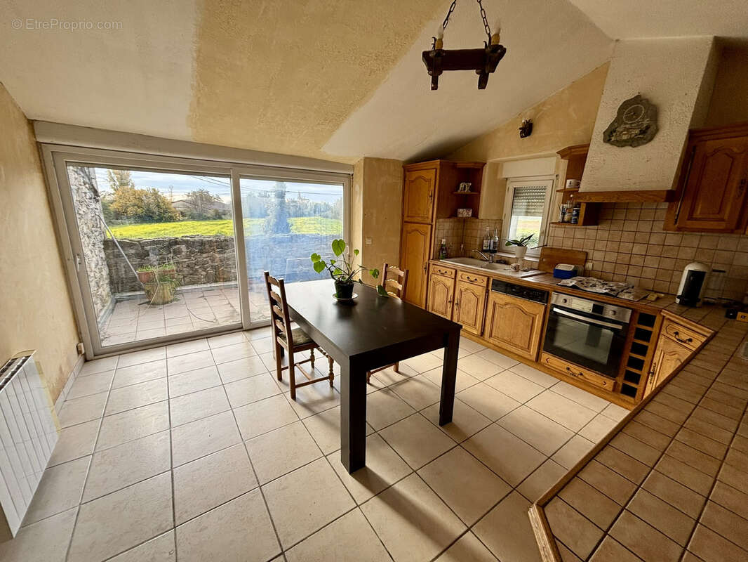 Maison à COLONZELLE