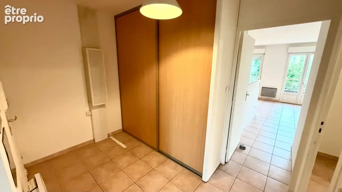 APPARTEMENT de type T4 résidentiel, avec parkings privatifs et sécurisés. - photo 15