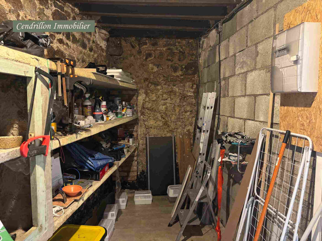 Maison de bourg en pierres, indépendante, 80m2 habitable de suite, avec cour et atelier. - photo 20