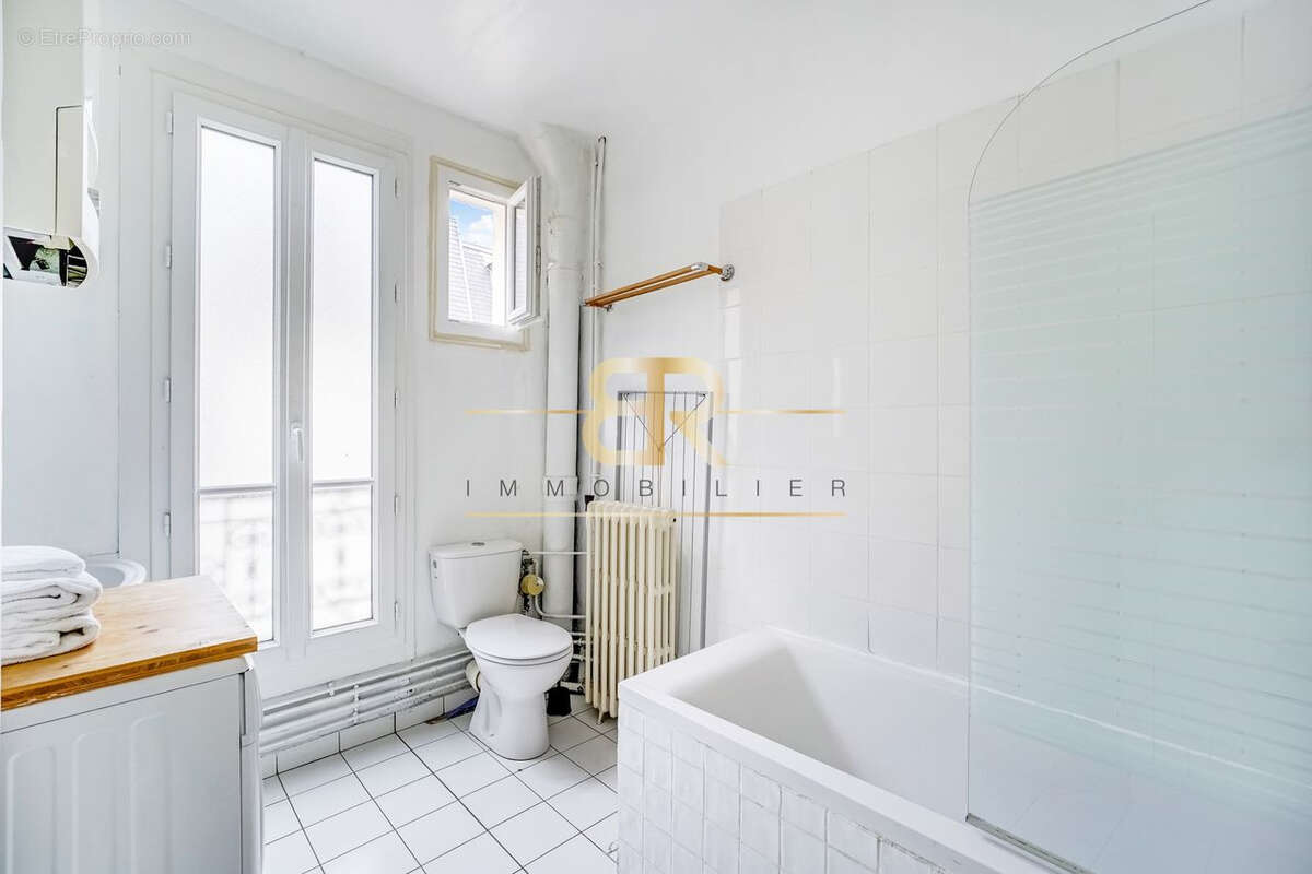 Appartement à PARIS-18E