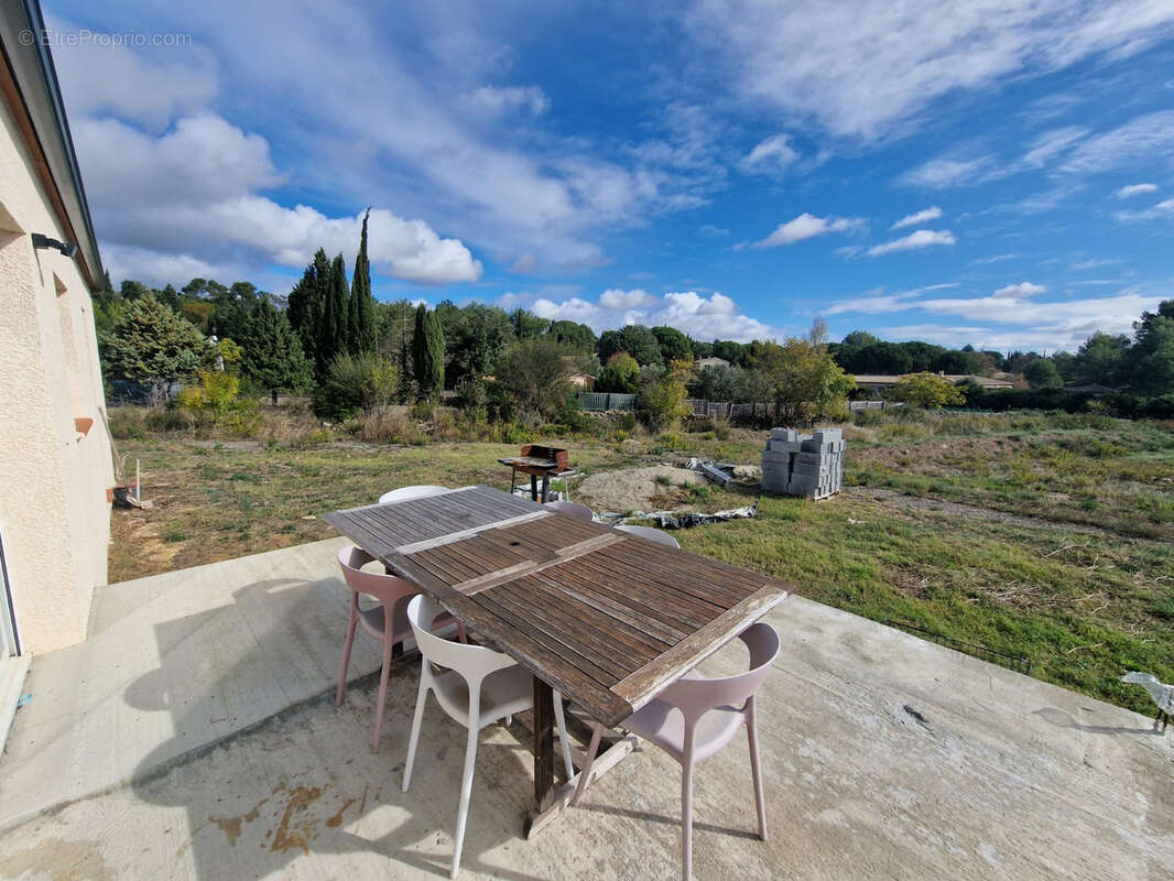 Maison à VILLEMOUSTAUSSOU