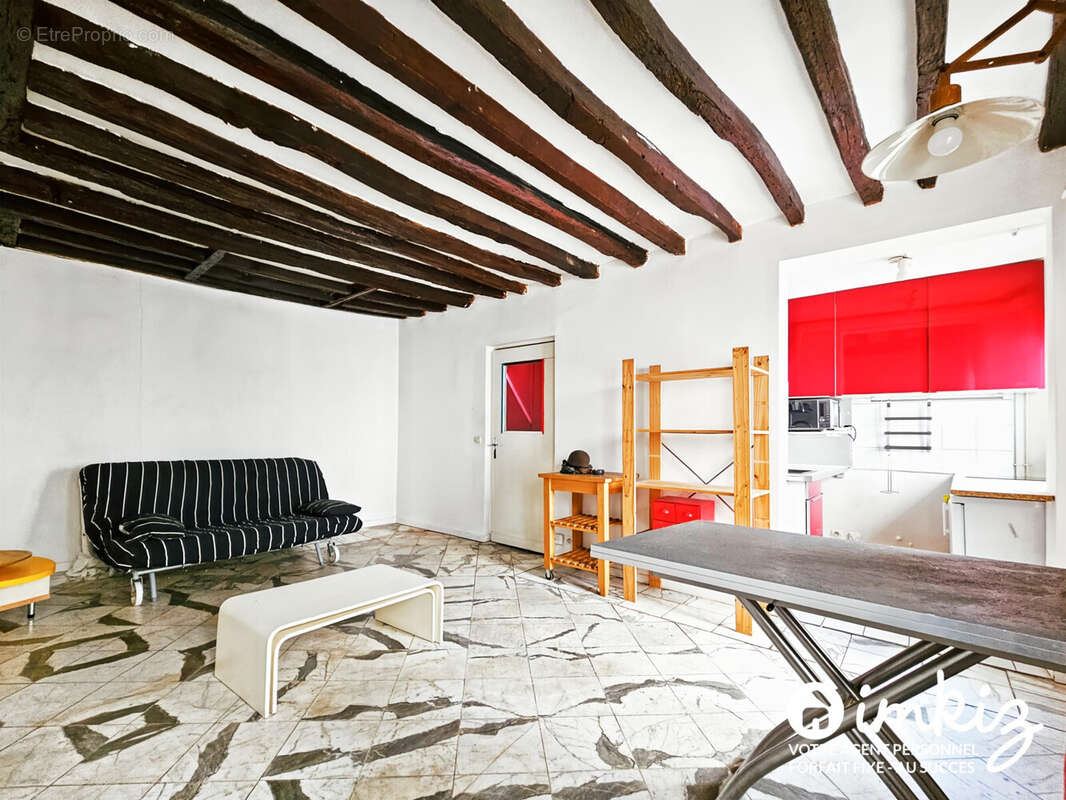 Appartement à PARIS-18E