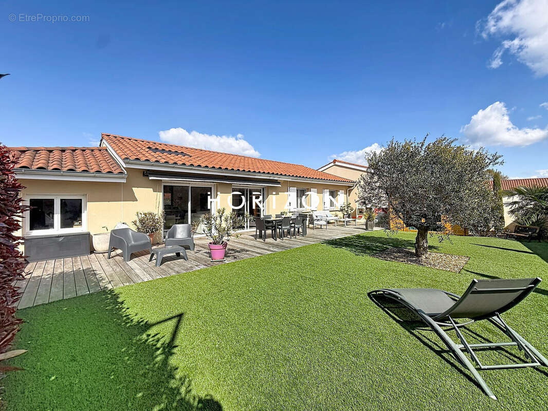 Maison à SAINT-DIDIER-SUR-CHALARONNE