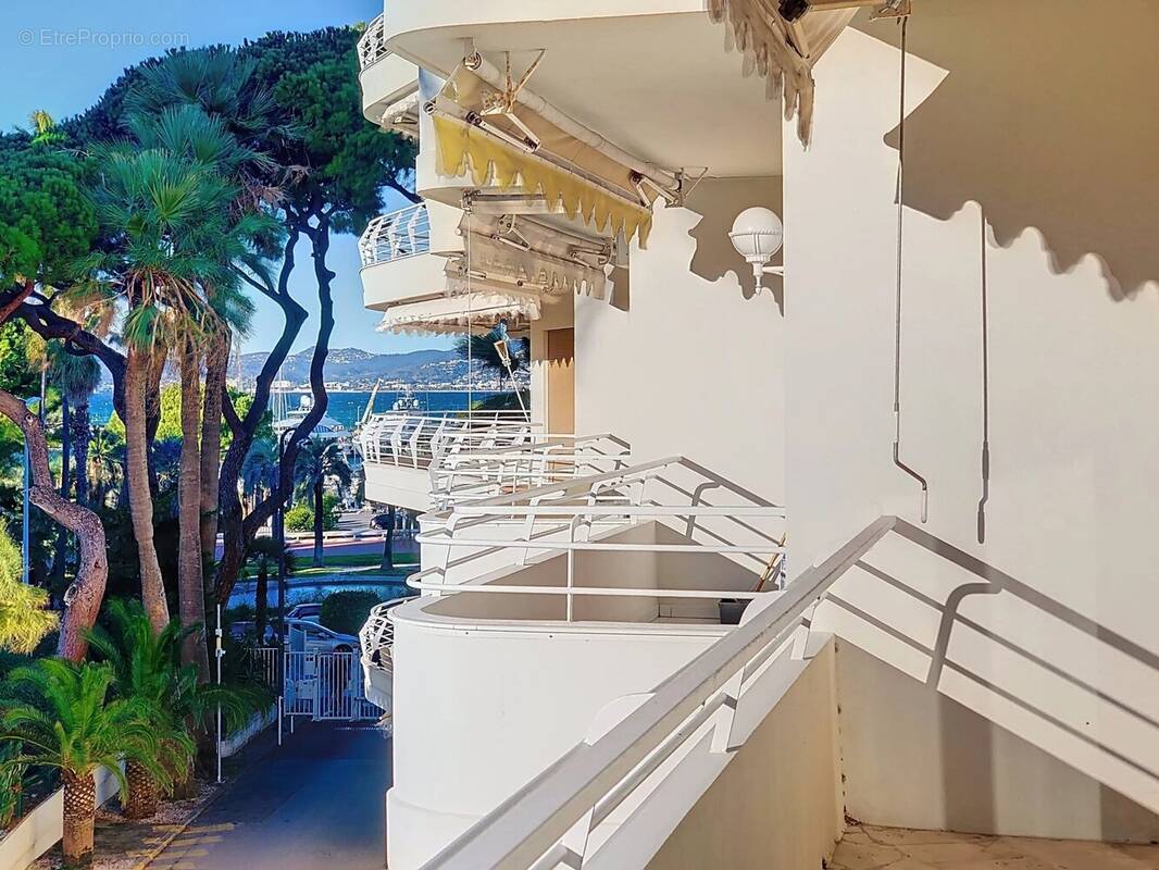 Appartement à CANNES