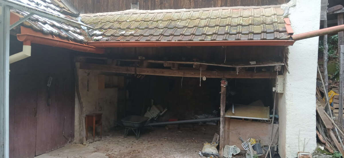 Maison à ROUGEGOUTTE