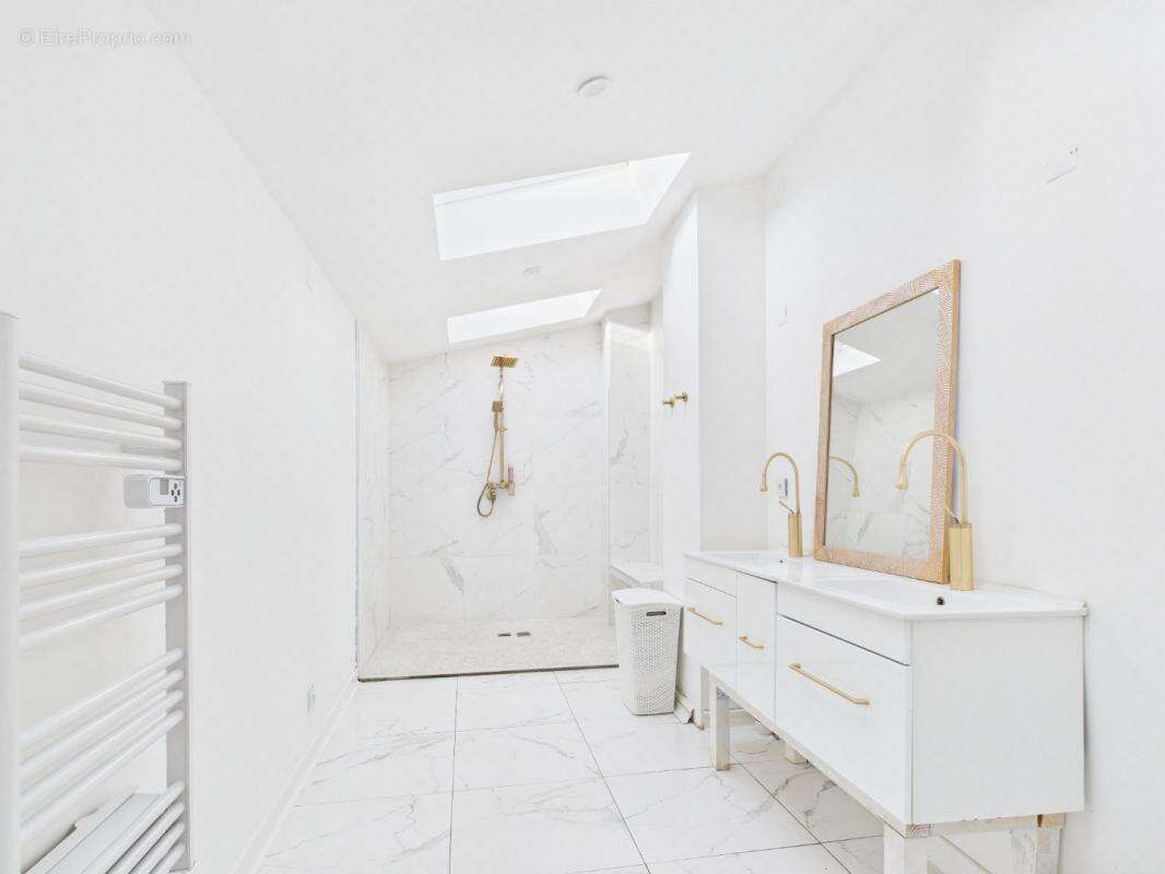 Maison à SAINT-QUENTIN