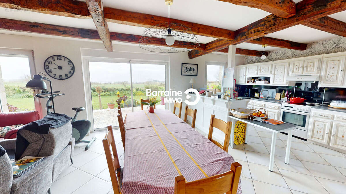 Maison à PLOUGONVELIN