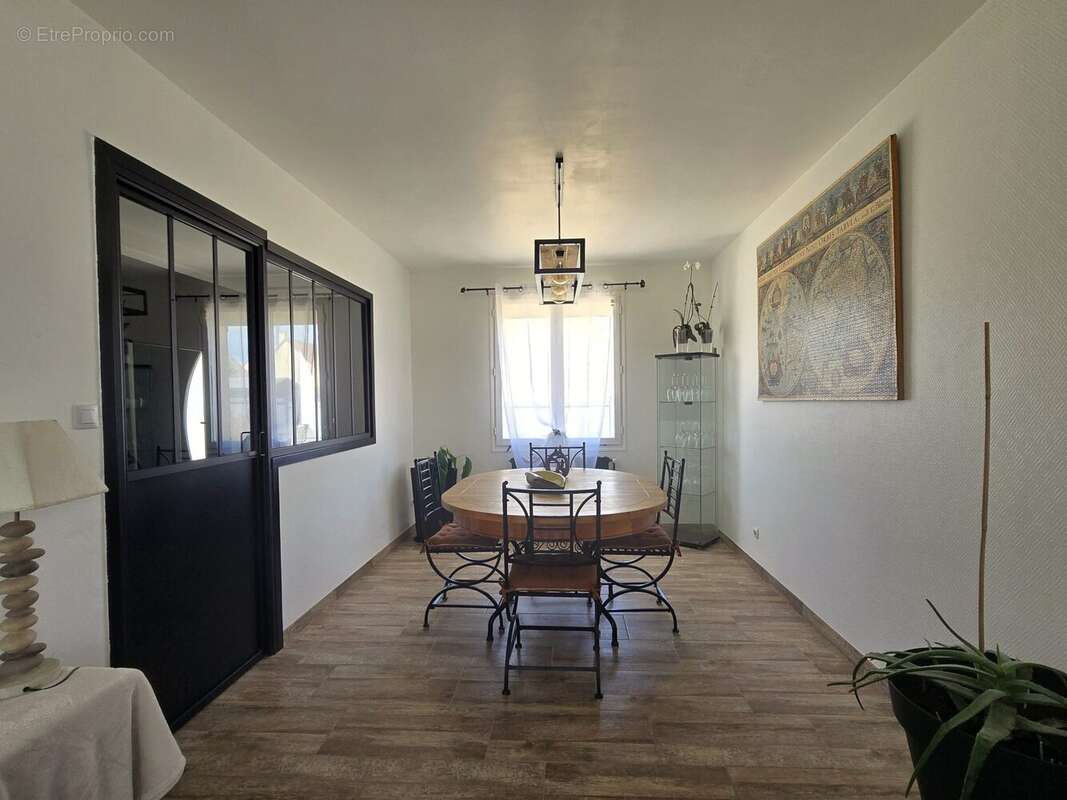 Maison à ETIVAL-LES-LE-MANS