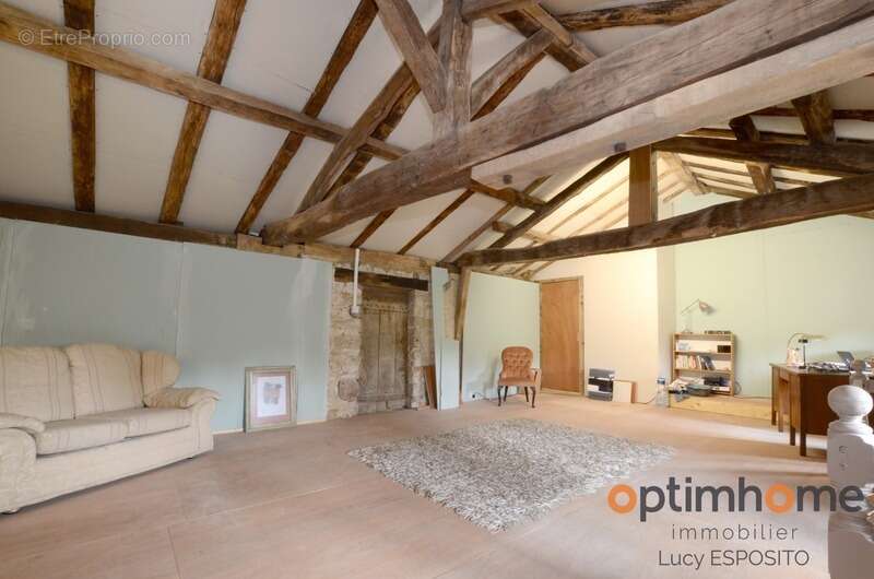  Charmante maison en pierre avec dépendance à rénover – Cœur de Saint-Laurent-de-Céris (Charente)  - photo 18