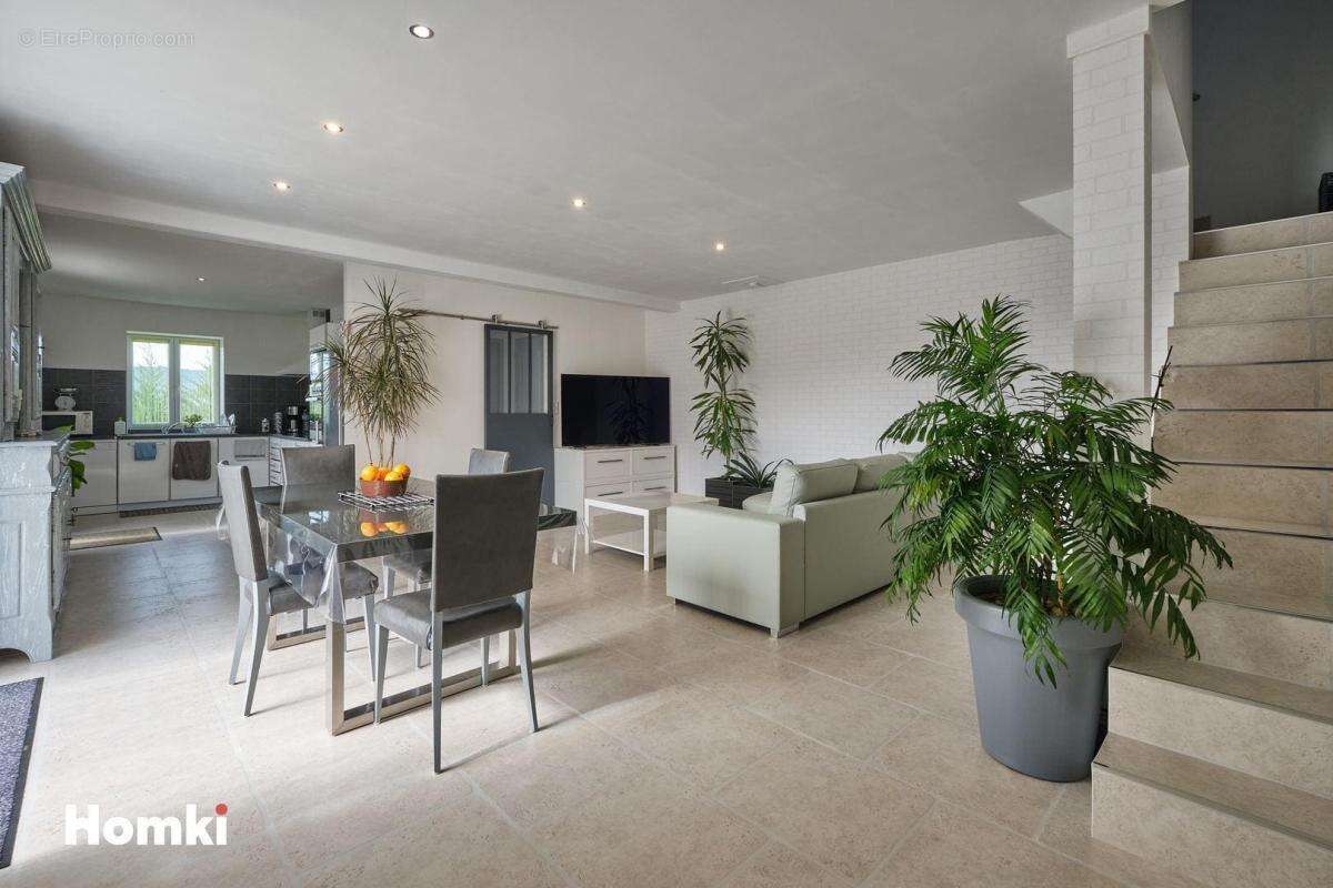 Maison/Villa T5 de 154 m2 à Talairan 11220 - photo 7