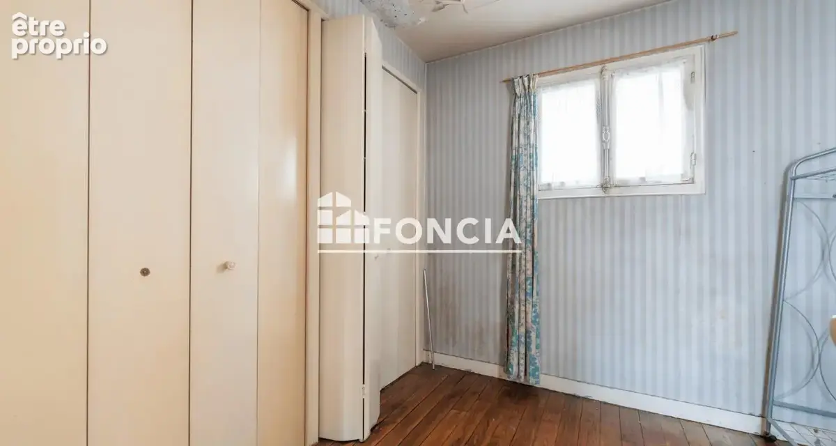 Appartement familial typiquement parisien, avec un vrai potentiel ! - photo 5