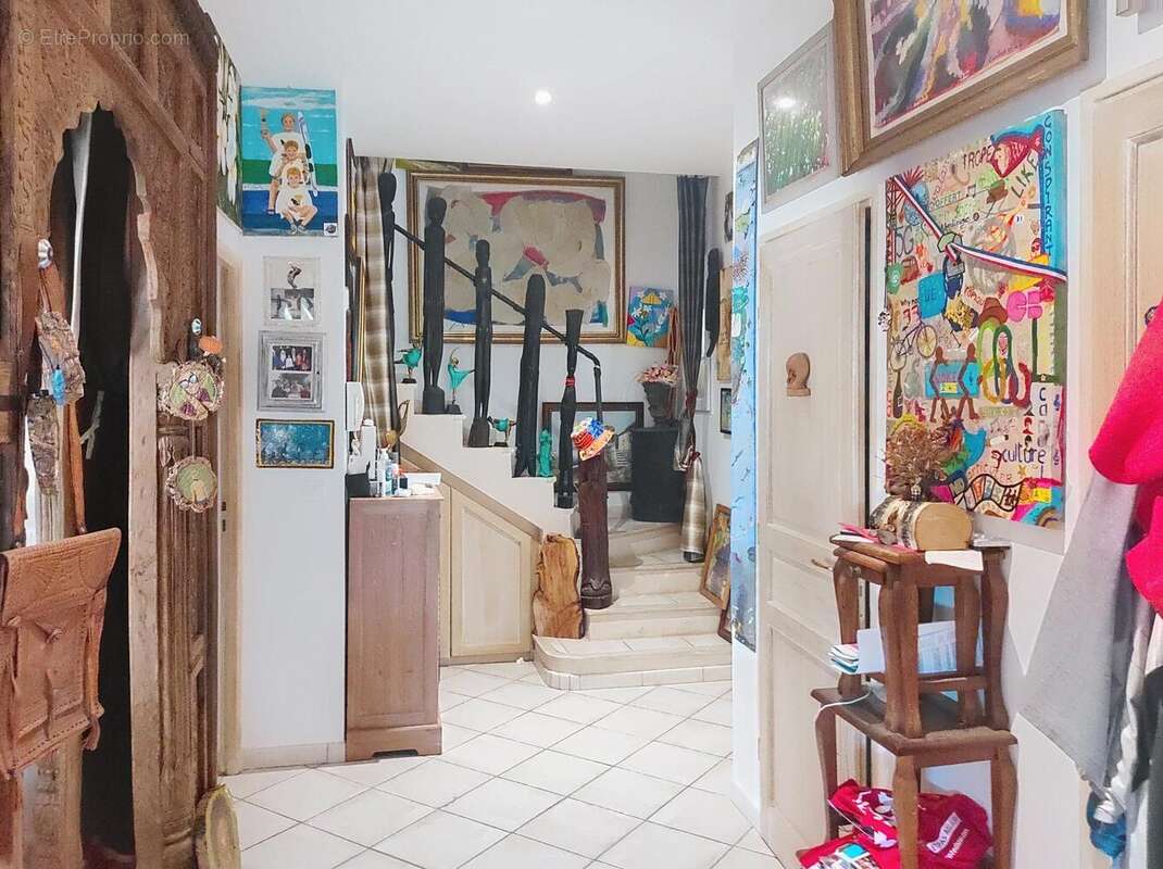 Maison 237 m² à Frejus  - photo 6