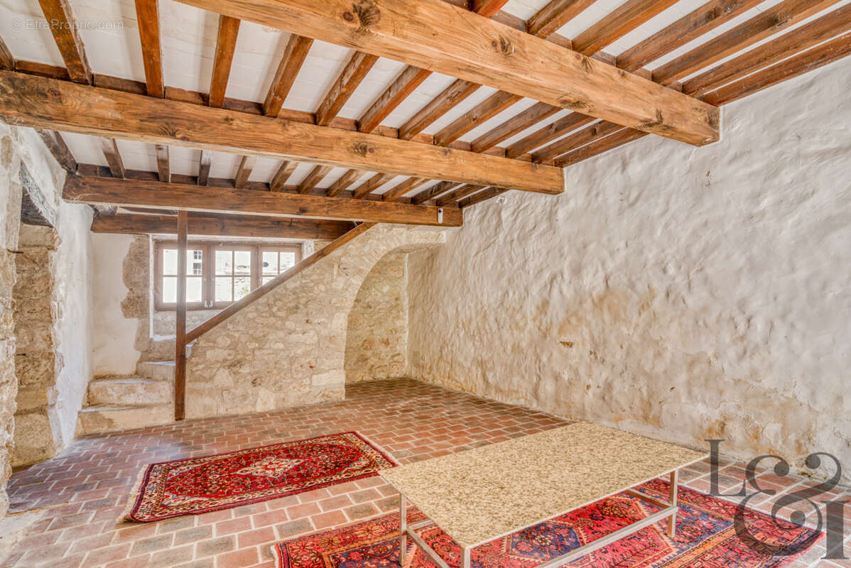 Exceptionnel château médiéval du XIVème siècle à Courbiac (Lot-et-Garonne, 47) - photo 4