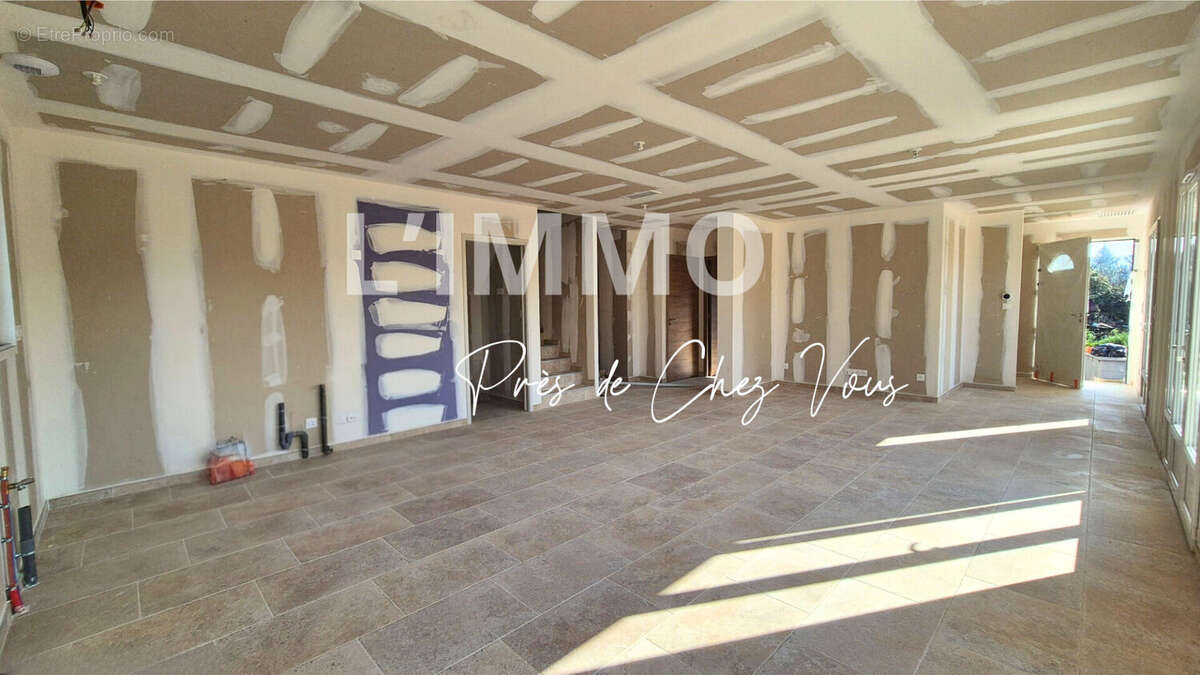 Maison à LA BOUILLADISSE