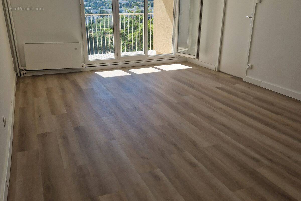 Appartement à MARSEILLE-11E