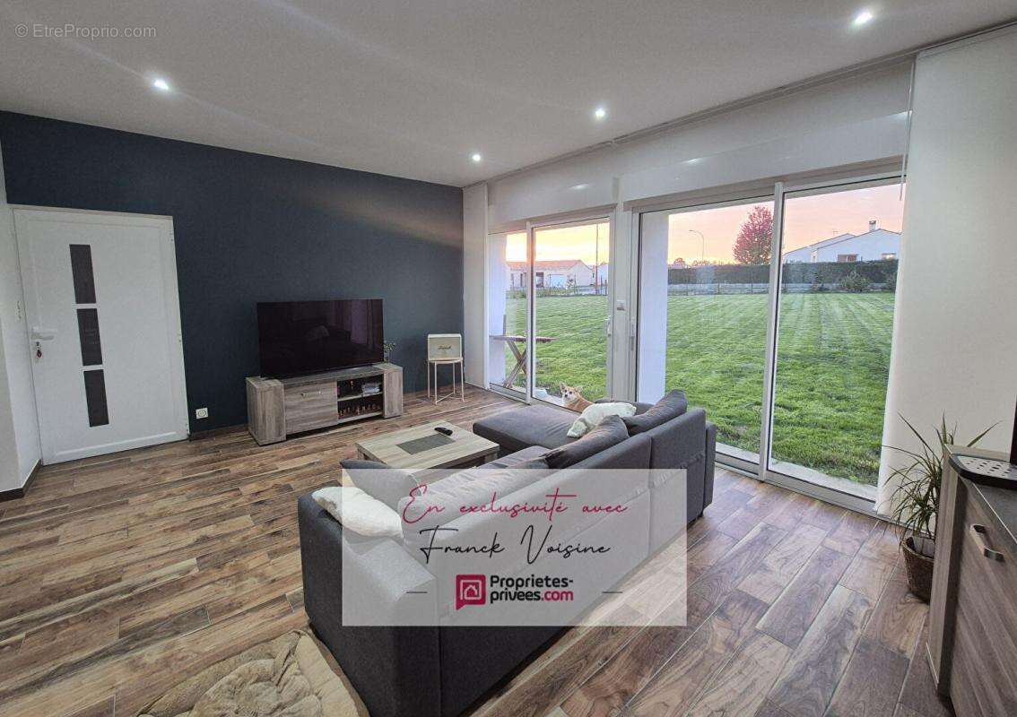 Maison à SAINT-PROUANT