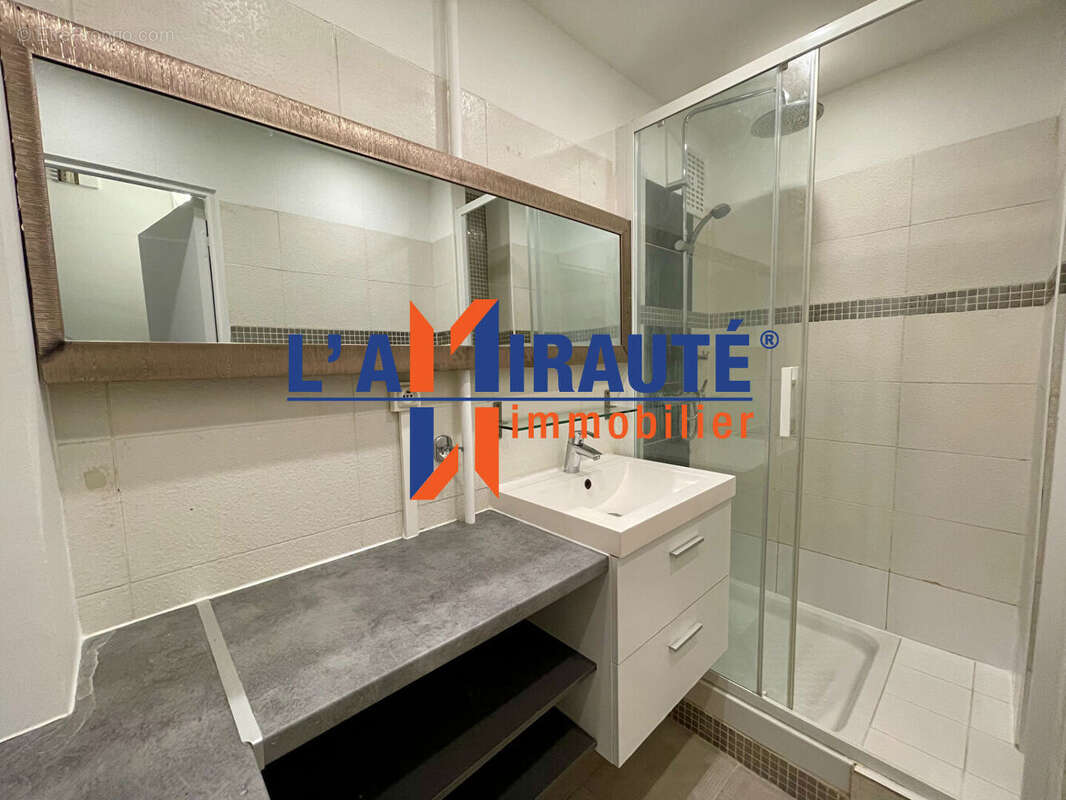 Appartement à SARTROUVILLE