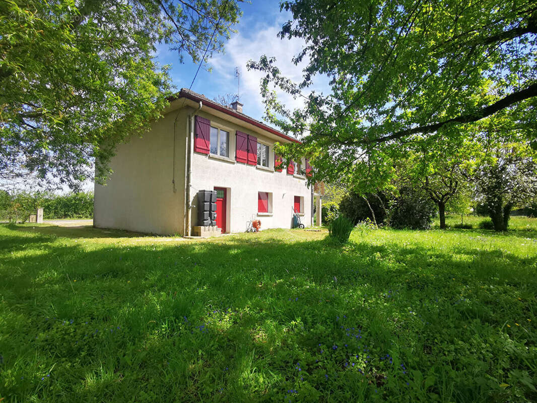 Maison à SAINT-GERMAIN-DU-BOIS