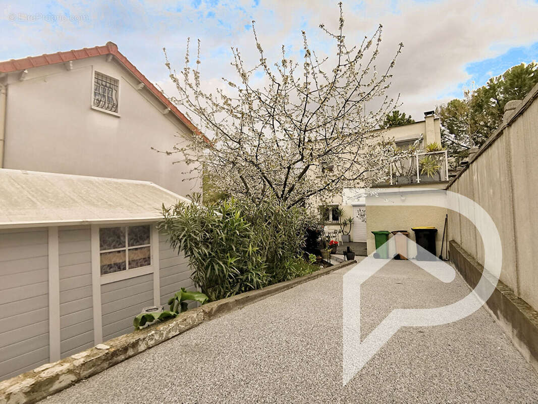 Maison à VITRY-SUR-SEINE