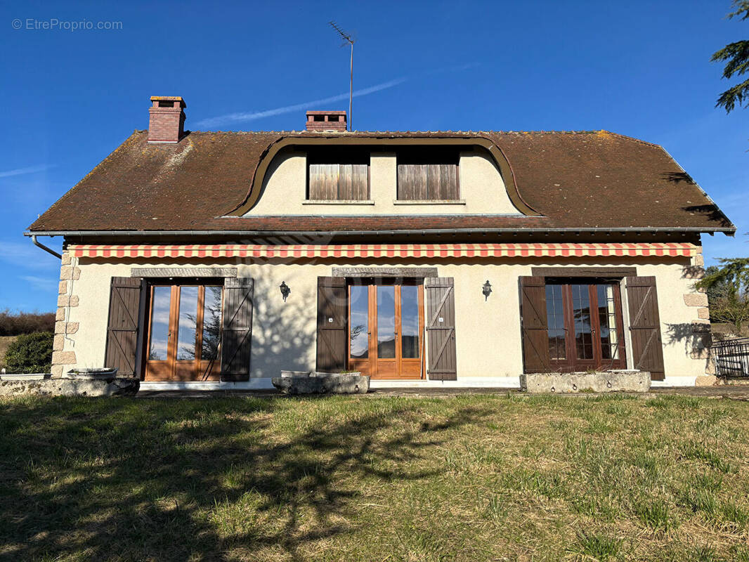 Maison à SAINT-BRIS-LE-VINEUX