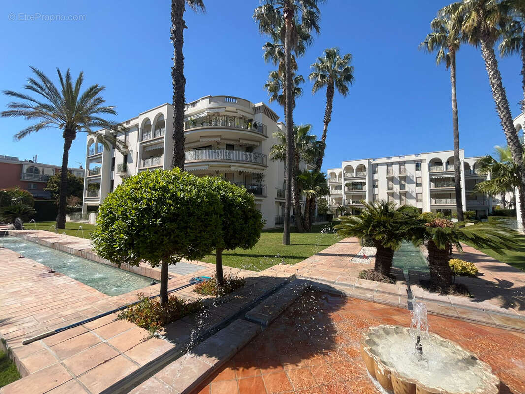 Appartement à SANARY-SUR-MER
