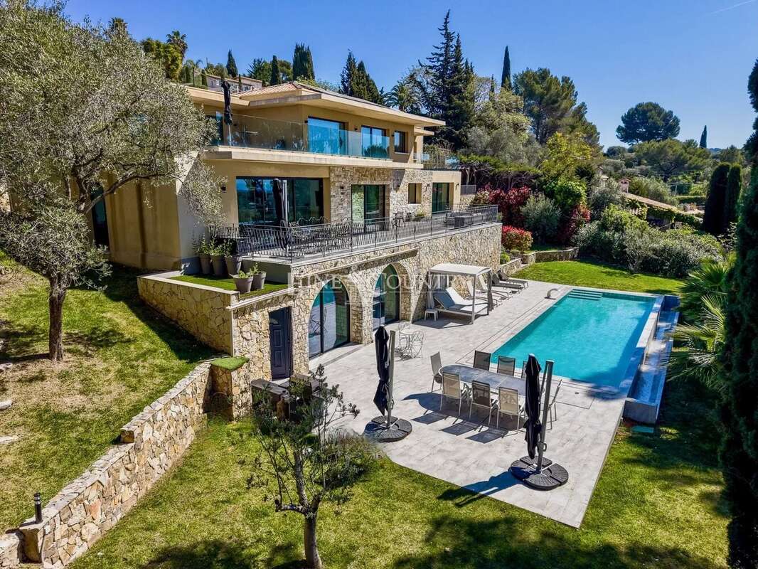 Maison à MOUGINS