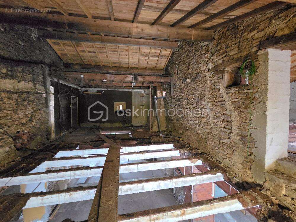 Maison à SAINT-LAURS