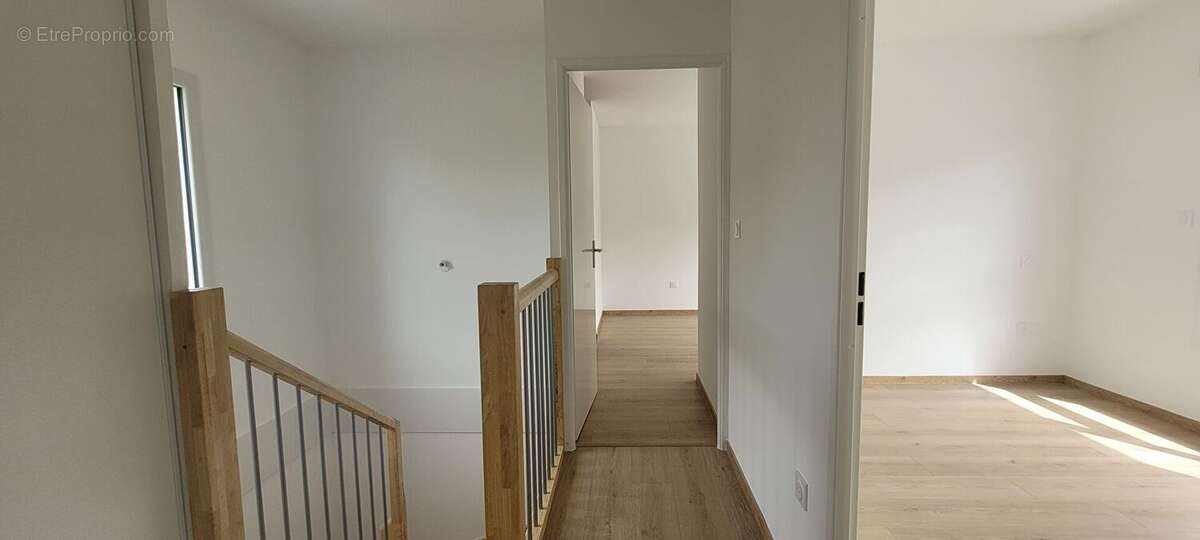 Maison type t4 - l'isle-jourdain - photo 3