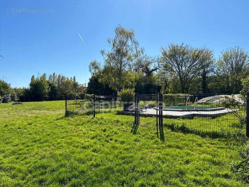 MARESCHE (72) à vendre longère 4 chambres sur 7300 m2 - photo 9