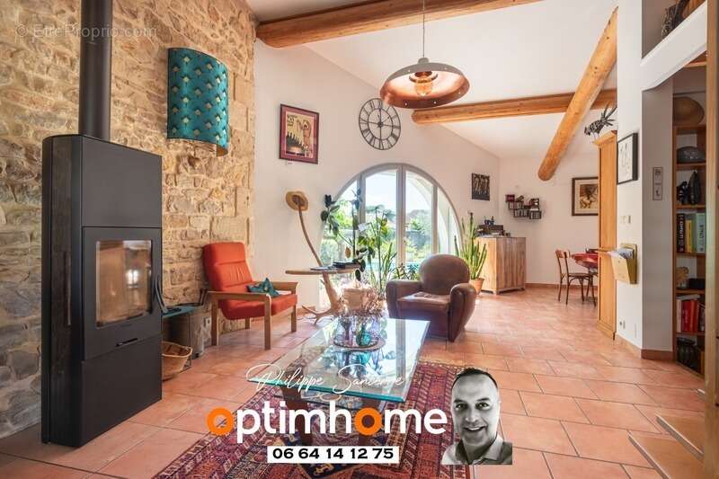 Maison à UCHAUD