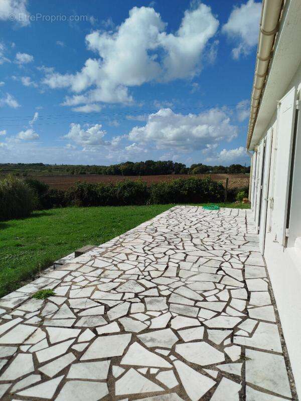 Maison à SAINT-NAZAIRE-SUR-CHARENTE