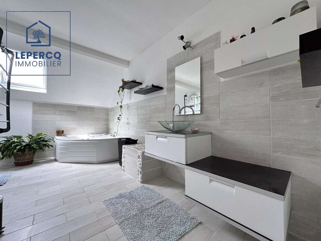 Maison à VILLERS-COTTERETS