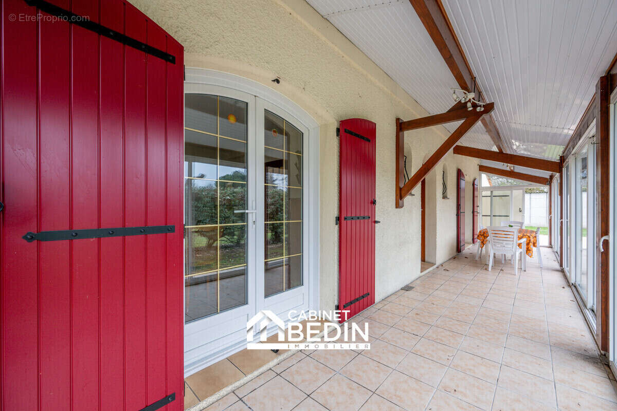 Maison 135 m² à Le Taillan-Medoc  - photo 5