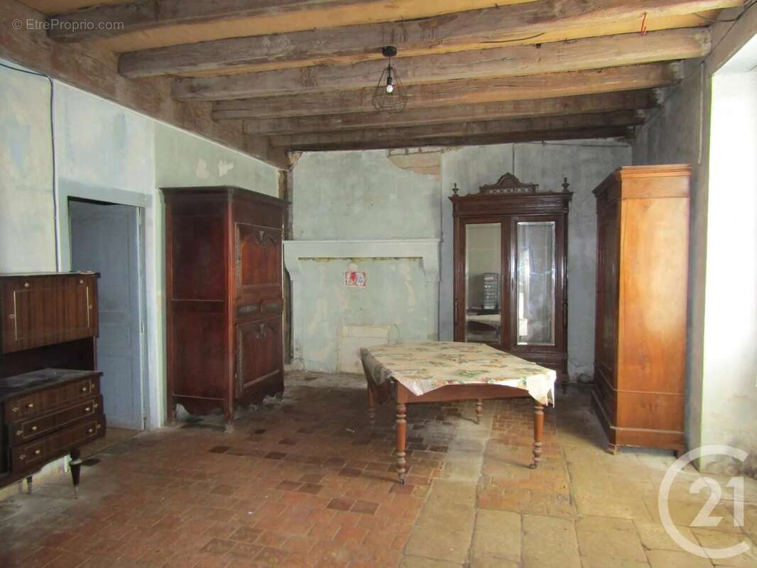 Maison à PAIZAY-LE-TORT